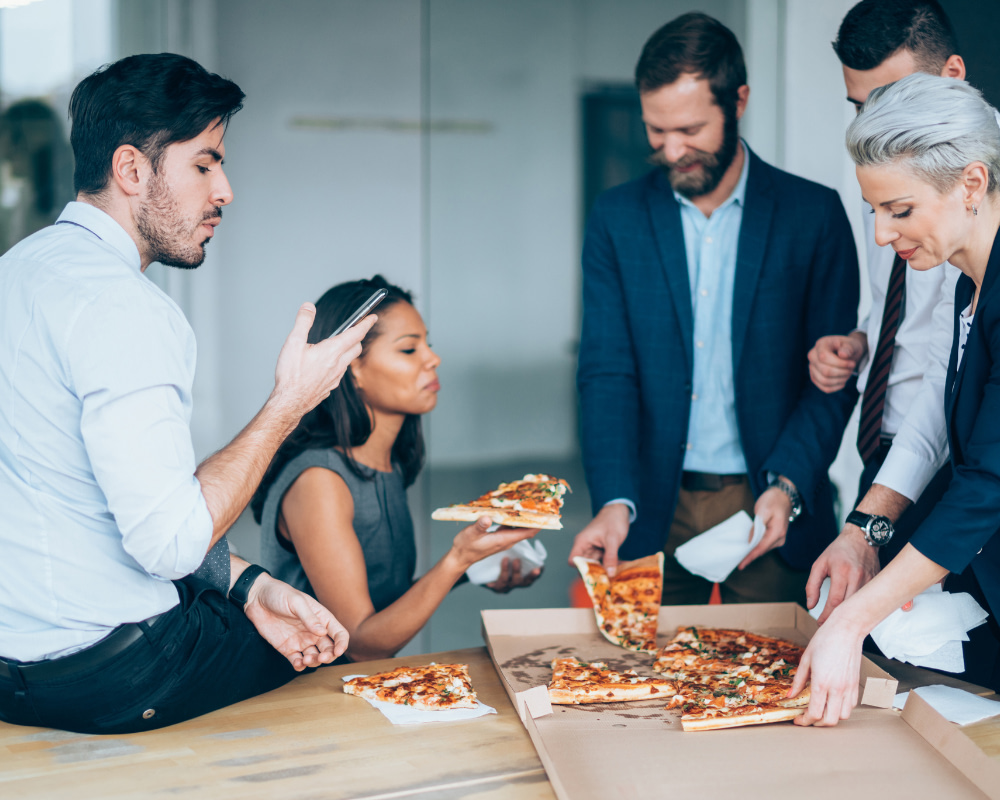 Posiłki z dowozem do miejsca pracy - każdego dnia różnorodne menu w kafeterii żywieniowej myfoodie